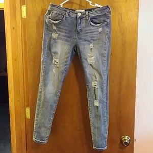 In style ankle jeans